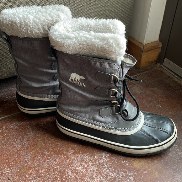 Grey Sorel Waterproof Winter Boots - Picture 3 of 6